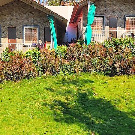 פונה Sunshine Resort מראה חיצוני תמונה